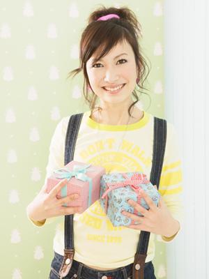 意外と効果が高いと話題の金箔コスメ